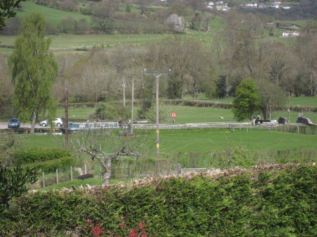 Cae Y Rhedyn Annexe Hotel Crickhowell Buitenkant foto
